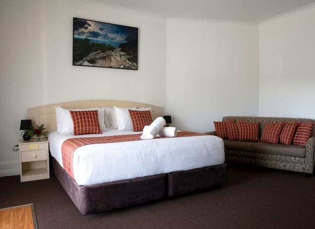 Deluxe King Room
