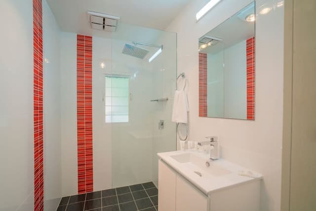 Cottage, 3 Bedrooms (Partridge Cottage and Geoffs Shed)