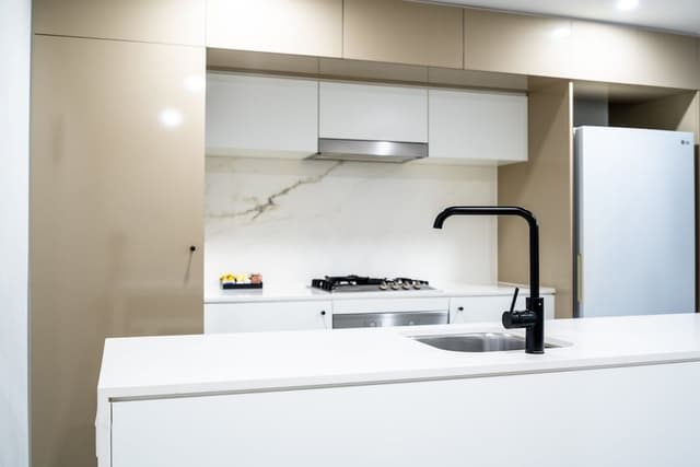 2 Bedroom 2 Bathroom Apartment with Balcony and City Facing