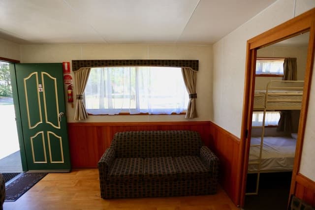 Orient Cabin