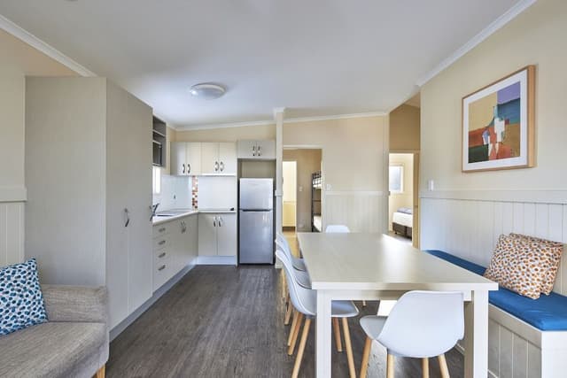 Quartz 3 Bedroom Cabin