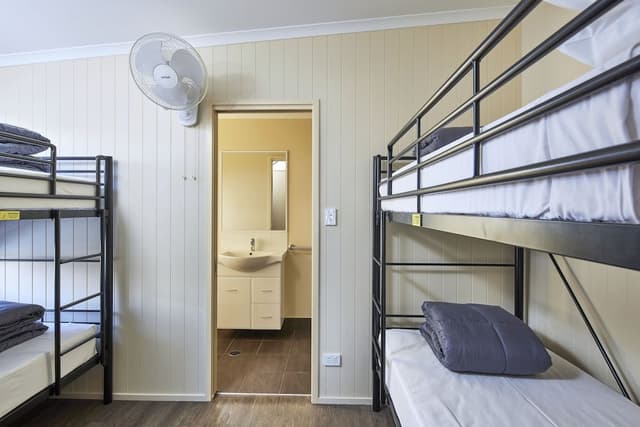 Quartz 3 Bedroom Cabin