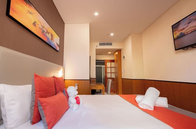 Standard Queen Room