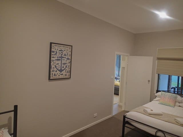 2 Bedroom Apartment (#1) - (2 Queen and 1 Single Bed)