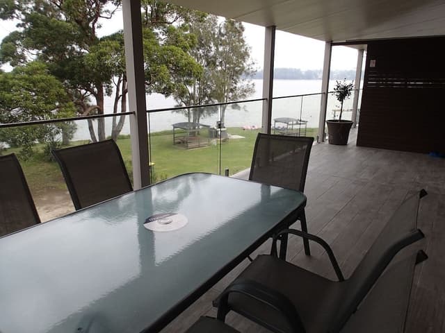 2 Bedroom Apartment (#3) - (2 Double and 1 Single Bed)
