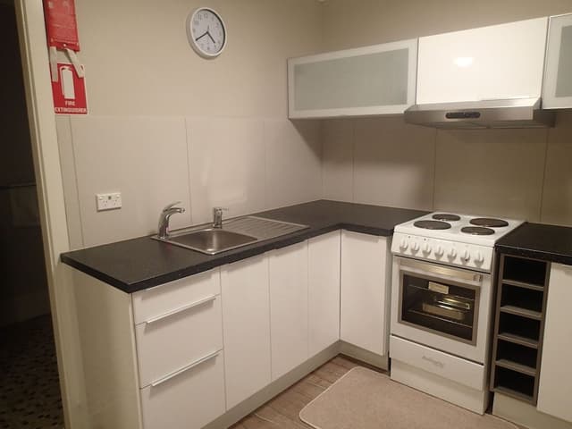 2 Bedroom Apartment (#1) - (2 Queen and 1 Single Bed)