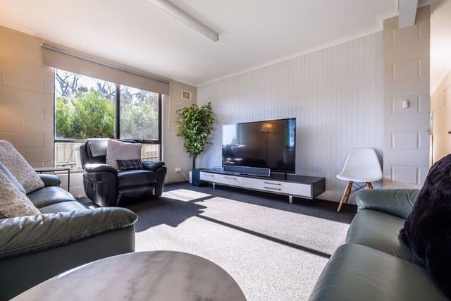 4 Bedroom Family House with stunning Ocean Views