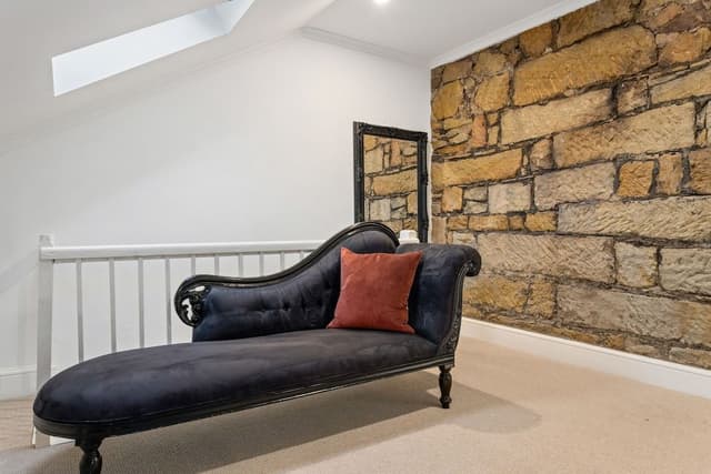 Luxury Cottage, 1 King Bed, Hill View