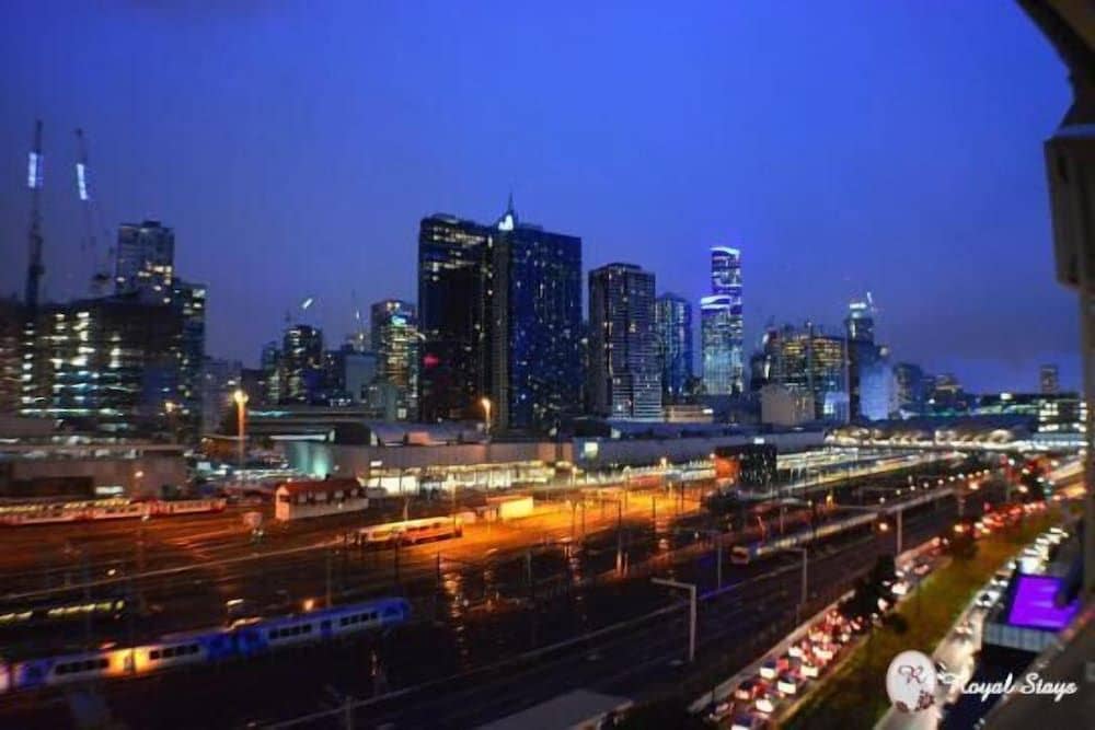 Royal Stays Apartments Melbourne - Docklands Royal Stays Apartments Melbourne - Docklands