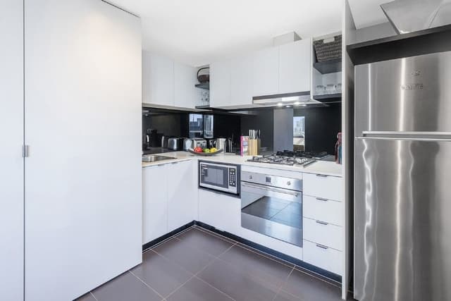 Two Bedroom Two Bathroom Apartment with 4 Single beds