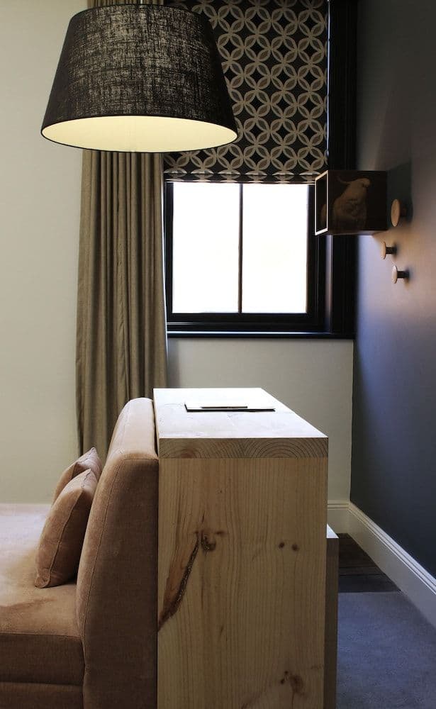 Junior Suite, 1 King Bed, Jetted Tub