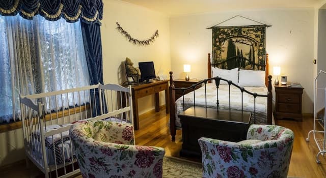 Deluxe Townhome (Candlewick)