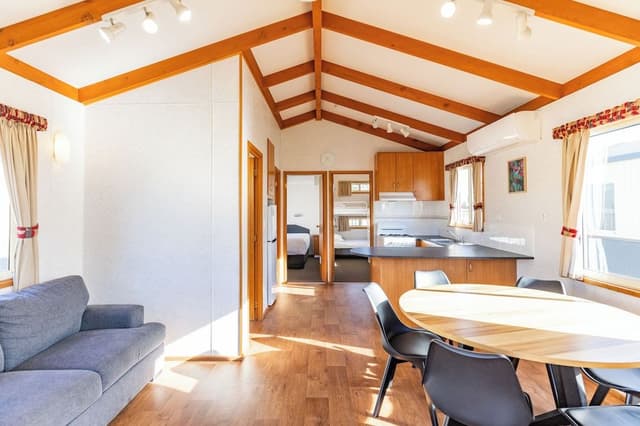 Deluxe Cabin