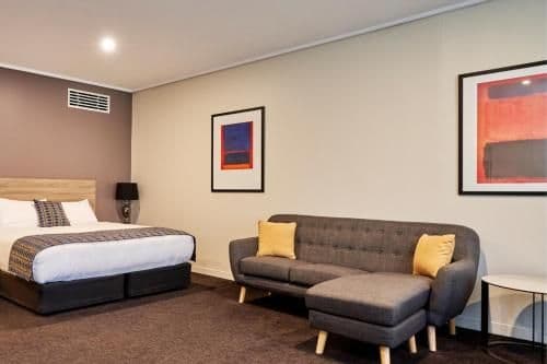 Executive Suite with Spa Bath