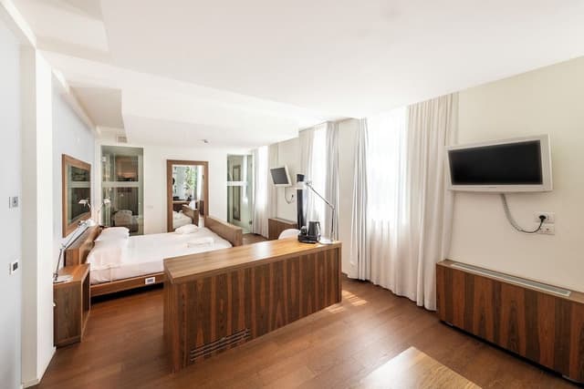 Superior Suite