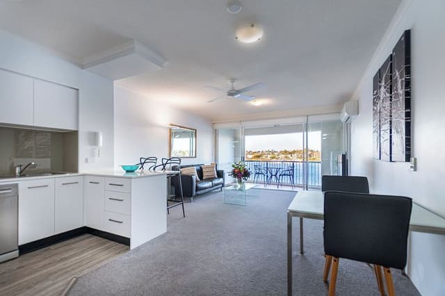 Apartment, 1 Bedroom (River View)