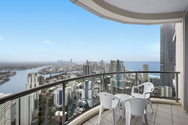 Lvl 42 Ocean View 3 Bedroom Apartment