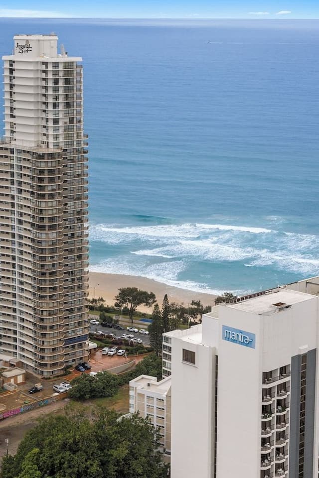 Lvl 42 Ocean View 3 Bedroom Apartment
