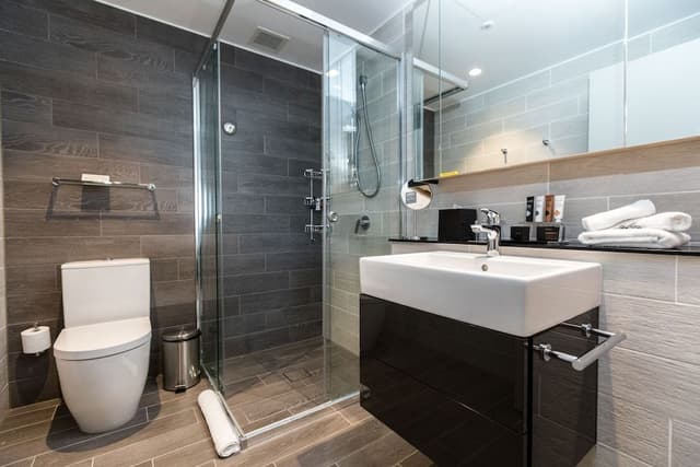2 Bedroom Lyndhurst Suite (Balcony)