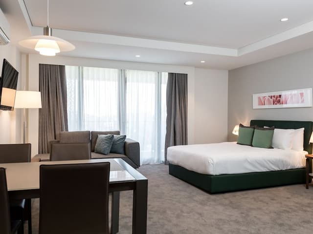 Studio Suite, Balcony (Airport Facing)