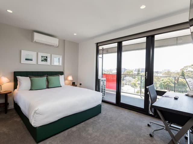 2 Bedroom Lyndhurst Suite (Balcony)