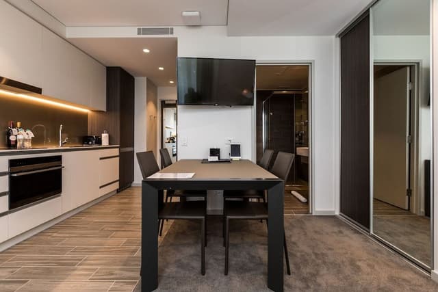 Studio Suite, Balcony (Airport Facing)