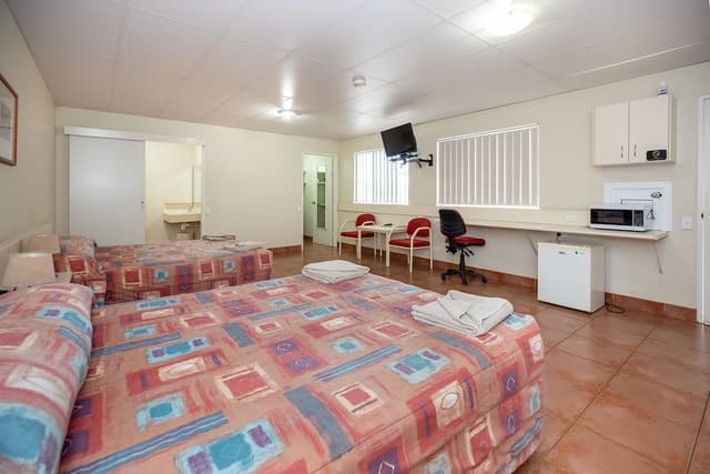 Deluxe Double or Twin Room, Disability Access