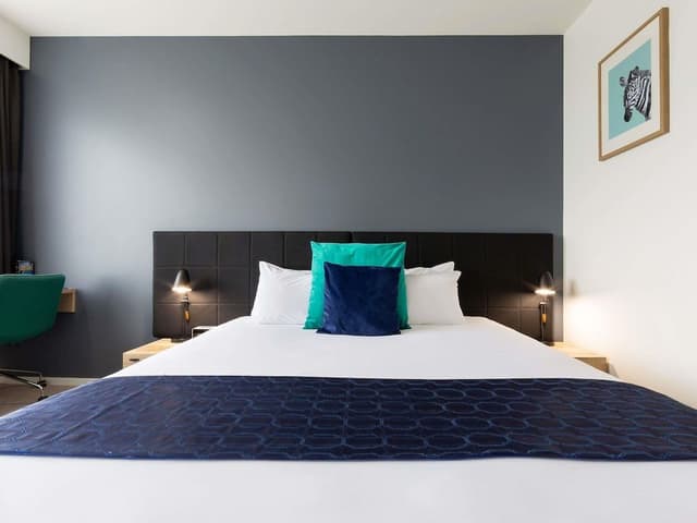Deluxe Studio, 1 King Bed