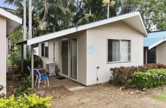 Economy Studio Cabin