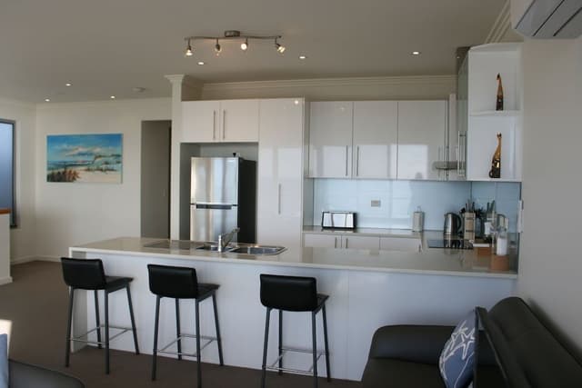 Luxury Apartment, 4 Bedrooms, Balcony, Ocean View (36)