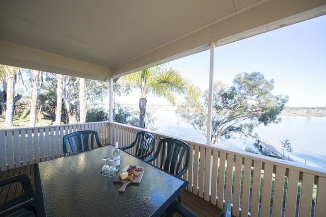 Family Cottage, 4 Bedrooms (Reflections)