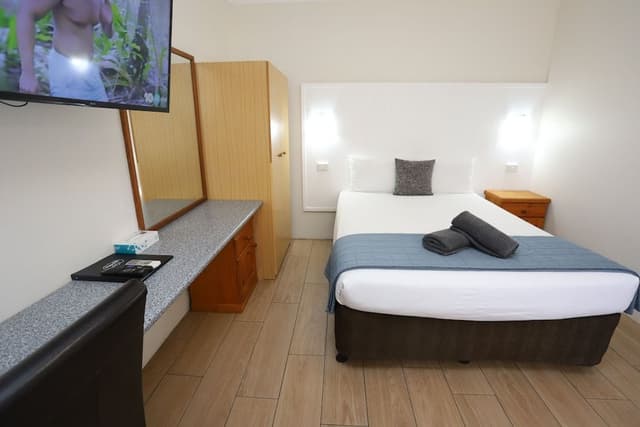 Family Room, 2 Bedrooms (Pet Friendly)