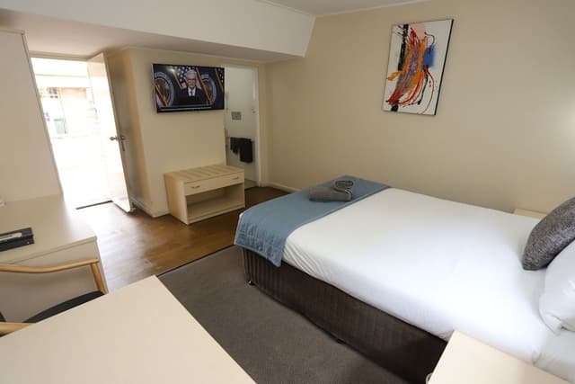 Executive Room, 1 Queen Bed, Non Smoking (Not Pet Friendly)