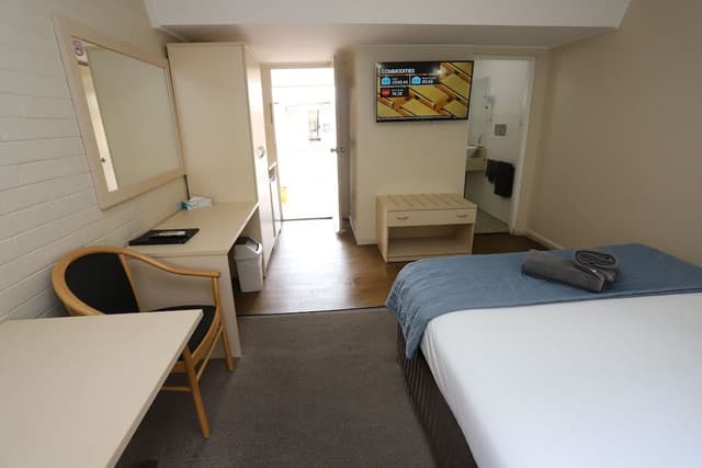 Executive Room, 1 Queen Bed, Non Smoking (Not Pet Friendly)