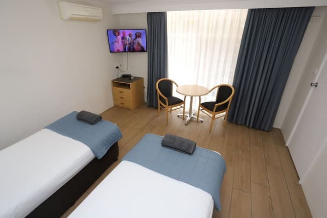 Family Room, 2 Bedrooms (Pet Friendly)