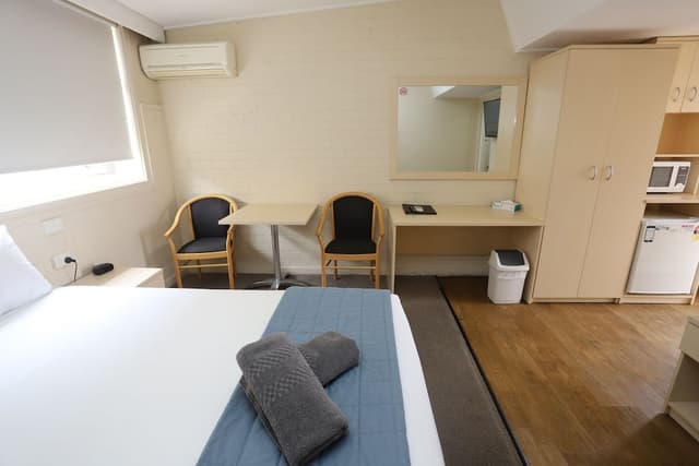 Executive Room, 1 Queen Bed, Non Smoking (Not Pet Friendly)