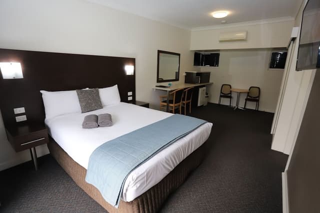 2Bdrm Suite - Non Pet Friendly