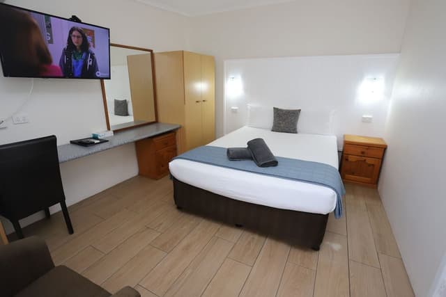 Family Room, 2 Bedrooms (Pet Friendly)