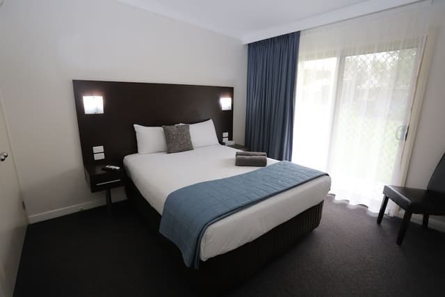 2Bdrm Suite - Non Pet Friendly