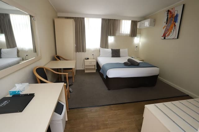 Executive Room, 1 Queen Bed, Non Smoking (Not Pet Friendly)