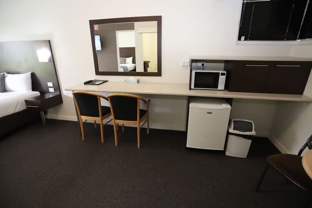 2Bdrm Suite - Non Pet Friendly