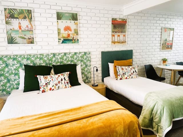 Deluxe Double or Twin Room, Multiple Beds, Kitchenette