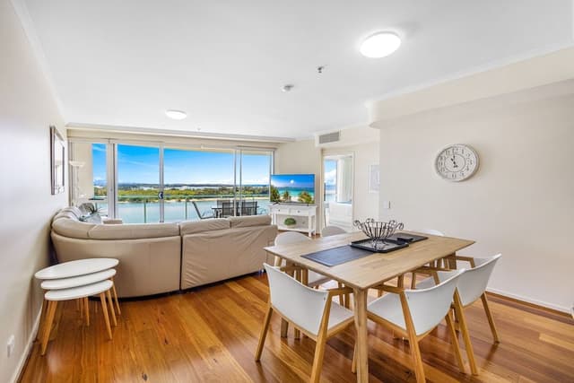 2 BR Premium Water View