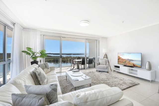 1 BR Premium Water View