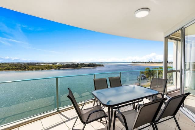 2 BR Premium Water View