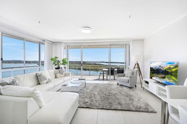 1 BR Premium Water View