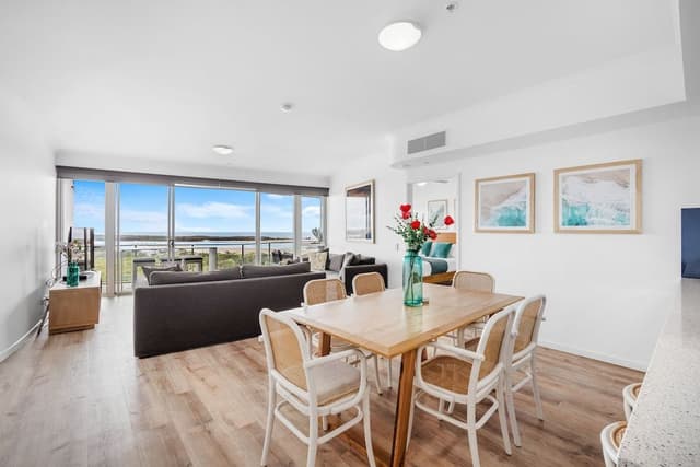 1 BR Premium Water View