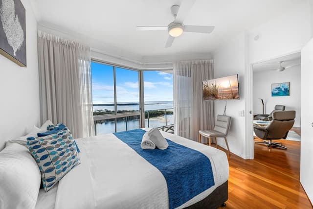 1 BR Premium Water View