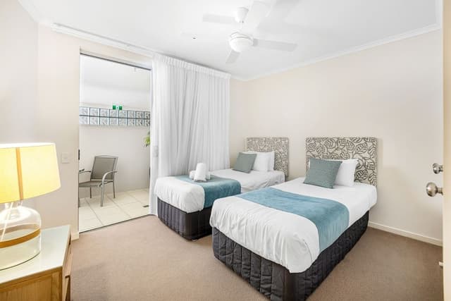 1 BR Premium Water View