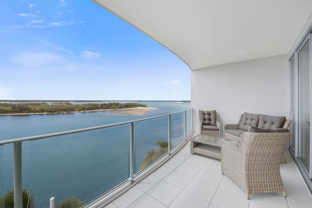 1 BR Premium Water View